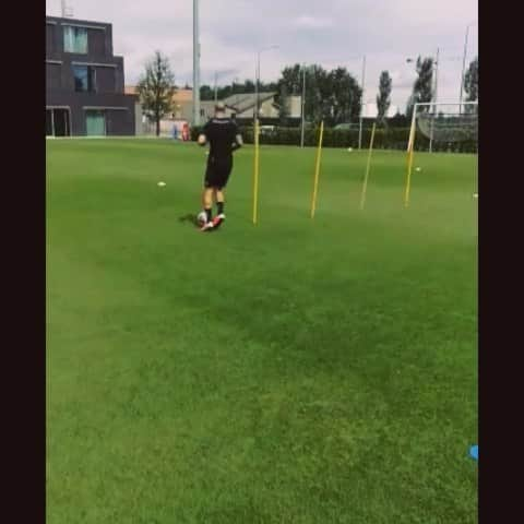 ヴラド・キリケシュのインスタグラム：「⚽️🎉」