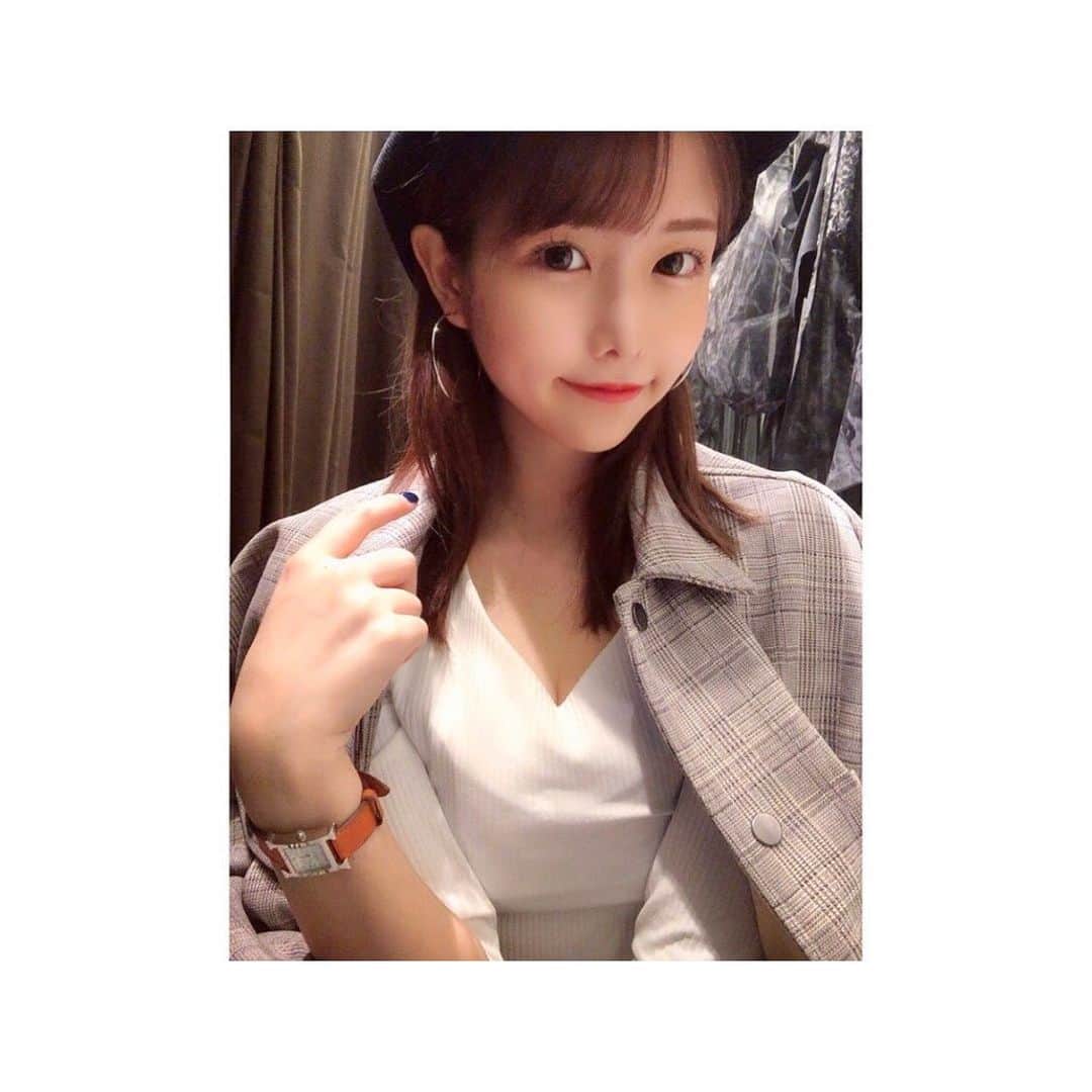 レアプロ【公式】のインスタグラム：「🌈﻿ ﻿ ～ Influencer PROFILE ～﻿ ﻿ 【ＩＤ】@airi_amos﻿ 【名前】airi﻿ 【出身】東京﻿ 【年齢】22歳﻿ 【職業】集客講師﻿ 【趣味】フィットネス､陶芸﻿ 【特技】集客､ダイエット﻿ 【自己PR】﻿ 自分磨き､トレーニングに力を入れてます。﻿ 宜しくお願い致します。﻿ 【得意ジャンル】﻿ ファッション､旅行､ダイエット､トレーニング﻿ ﻿ ✂ーーーーーーーーーーーーーーーーーーー✂﻿ ﻿ 当アカウントでは “レアプロ美女”を﻿ 日々アップしていきます👩‍💻✨﻿ ﻿ インスタグラマーとして頑張る﻿ 美女たちを『いいね』や『フォロー』で﻿ 応援お願い致します💕︎﻿ ﻿ コメントも随時募集中！﻿ ﻿ SNSで輝く女性が増えるよう﻿ チャンスと環境を提供する企業﻿ レアプロデュースがお送りいたしました🌈﻿ ﻿ ご覧になって頂き﻿ 誠にありがとうございます！！！﻿ ﻿ ✂ーーーーーーーーーーーーーーーーーーー✂﻿ ﻿ ◆◇ 姉妹アカウントのご紹介 ◇◆﻿ ﻿ ✅美女応援メディア﻿ 《 @rea.pro_2 》#レアプロ 🌈﻿ 女性インスタグラマーを応援＆掲載中！﻿ ﻿ ✅レアピーちゃん♀﻿ 《 @reapi_chan 》【レアプロ公式キャラ】﻿ アイドルひよこ🐥SNS頑張る人を応援中！﻿ ﻿ 🔹🔸🔹🔸🔹🔸🔹🔸🔹🔸🔹🔸🔹🔸﻿ ﻿ 『ググるよりタグる…!?』﻿ ﻿ イマドキ女子は､﻿ ハッシュタグ検索📲✨﻿ ﻿ 美女インフルエンサーによる﻿ SNSプロモーション🌈﻿ ﻿ #インフルエンサーマーケティング や﻿ #商品ブランディング をご検討中の企業様は﻿ 是非とも #レアプロ《@rea.pro》へ…!!!﻿ ﻿ お仕事のご相談やお見積りは﻿ 無料にてご対応させていただきます♪﻿ ﻿ 🔹🔸🔹🔸🔹🔸🔹🔸🔹🔸🔹🔸🔹🔸」