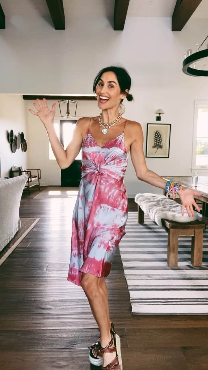 ダニジョーのインスタグラム：「In this episode of At Home With Danni, @danielleasnyder shows us how to style the Raspberry long Slip as a midi by using a hair tie. Watch and see 😊  Shop Danni’s Look: raspberry embroidered dress: https://dannijo.com/products/raspberry-embroidered-tie-dye-slip-dress Cori necklace: https://dannijo.com/products/cori Pia necklace: https://dannijo.com/products/pia-necklace Neptune necklace: https://dannijo.com/products/neptune #armparty : https://dannijo.com/collections/bracelets」