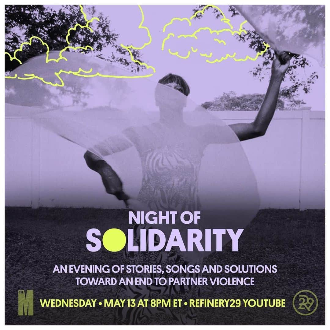 メリッサ・ベノイストのインスタグラム：「The UN predicts more than 15 million new cases of domestic violence as a result of COVID—which means now is the time to stand with survivors and call for solutions. Join us tonight at 8PM ET for a #NightOfSolidarity raising funds for DV prevention organizations through #togetherforher https://www.youtube.com/watch?v=qdF48ZO_KKg&feature=youtu.be」