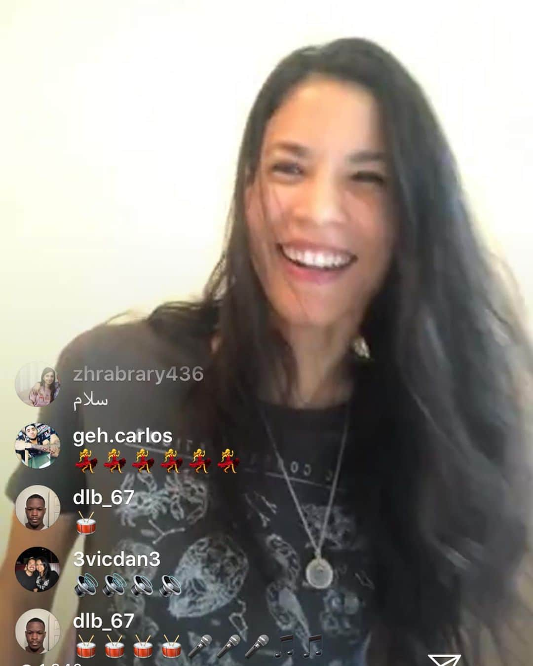 ダナイ・ガルシアさんのインスタグラム写真 - (ダナイ・ガルシアInstagram)「You guys are simply the best!  Thank you for another IG-LIVE karaoke/chat session. 🎈💕🌸🤩🌷🥳🙏🏻👑#queen If you missed it. It’s saved in my Stories 😎 I keep telling you “for those who don’t speak Spanish (you’ll learn by the time the lockdown is over). And for those who don’t speak English (you’ll be singing in Spanish in no time). I love that we are from all over the world. Thank you so much for bringing the best in me. 🥰🥰🥰🥰🥰 Sending you kisses and love right now. See you Friday!! #thisishappening #love #light #fans #live #igdaily #goodtimes #music #movestheworld #gratitude #amor #community  Never forget the magic 😎🎈」5月14日 1時51分 - danaygarcia1