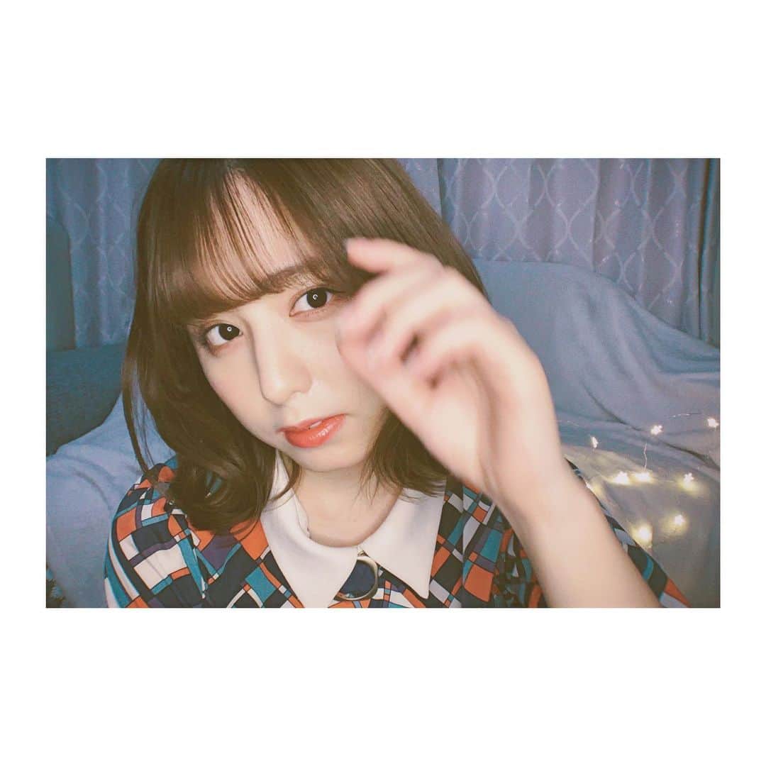 前田美里のインスタグラム：「お家ノスタルジック。 (チャイボーグメイク)💄 (この写真だとあまりわからん) . #おうち時間 #stayhome #チャイボーグ #メイク #ノスタルジック  #film #film_jp #REDYAZEL #カメラ女子 #写真好きな人と繋がりたい #photo #instagood  #instaphoto #followｍe #follow #make」
