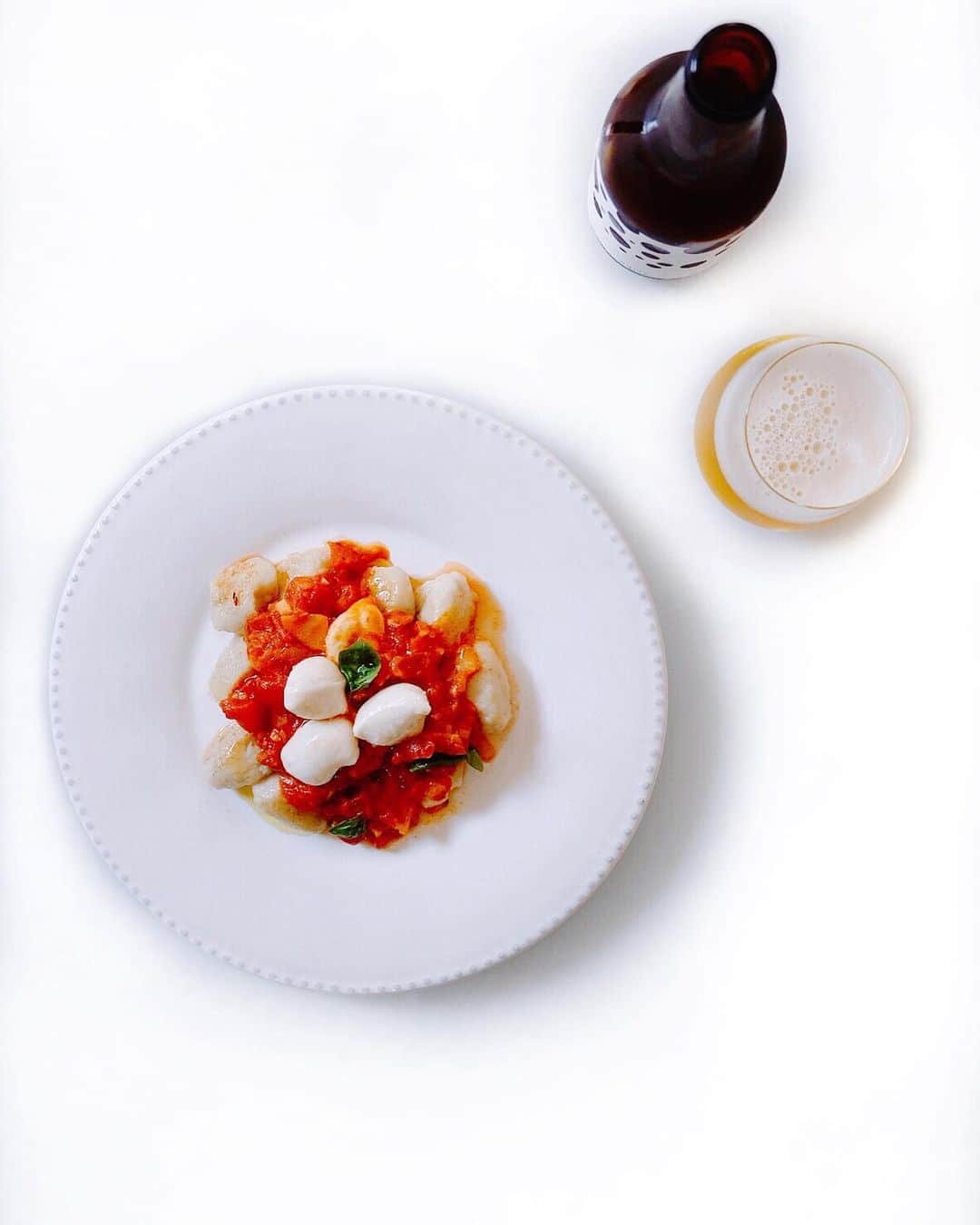 ケリーさんのインスタグラム写真 - (ケリーInstagram)「自宅でランチ！ 里芋のニョッキとピリ辛アラビアータソースと ヴィーガンモッツァレラ😋 ・ 今日は暑い日なんで、キンキンに冷えた ビール一杯を頂きました🍺 ・ Yam Gnocchi with arrabiata sauce and Vegan mozzarella and perfect day to have 🍺 ・ ・ #stayhome#healthyfood#vegan#plantbased#rococobeer#おうち時間#ステイホーム週間#instafood #foodstagram #foodie#foodporn」5月14日 13時01分 - kellymisawa