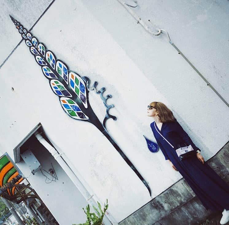 IVANさんのインスタグラム写真 - (IVANInstagram)「🌿💧💜🔸🔷🟩✨ Une journée fraîche💕  いつかの涼しかった日♡  #love#peace#blue#springdress #いつかの写真 #今日は暑いね #涼しいっぽい写真 #ここ可愛かった♡」5月14日 13時59分 - fresanaca