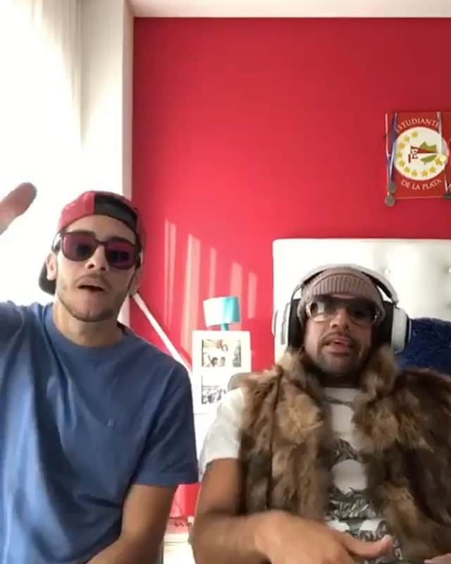 ハビエル・マスチェラーノのインスタグラム：「Efectos de la Cuarentena  El presidente es todo un Streamer 🤣🤣 @kunaguero  Estudioooo Estudiooo 🇦🇹 @edelpoficial @juansebastian.veron  Pd: gracias por el contenido @deian_veron」