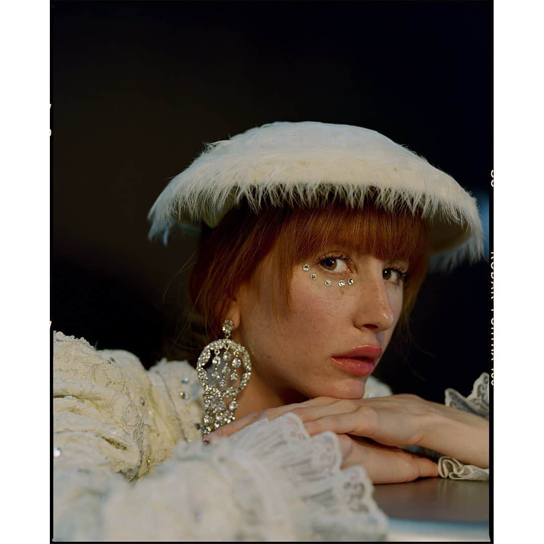 Faith Picozziさんのインスタグラム写真 - (Faith PicozziInstagram)「The Magician 2️⃣ 📸 @filip.milenkovic 👗🎨 @faithpicozzicreative @filipandfaith #film #120film #mediumformat #redhead #model #fashion #style」5月14日 5時04分 - faithpicozzi