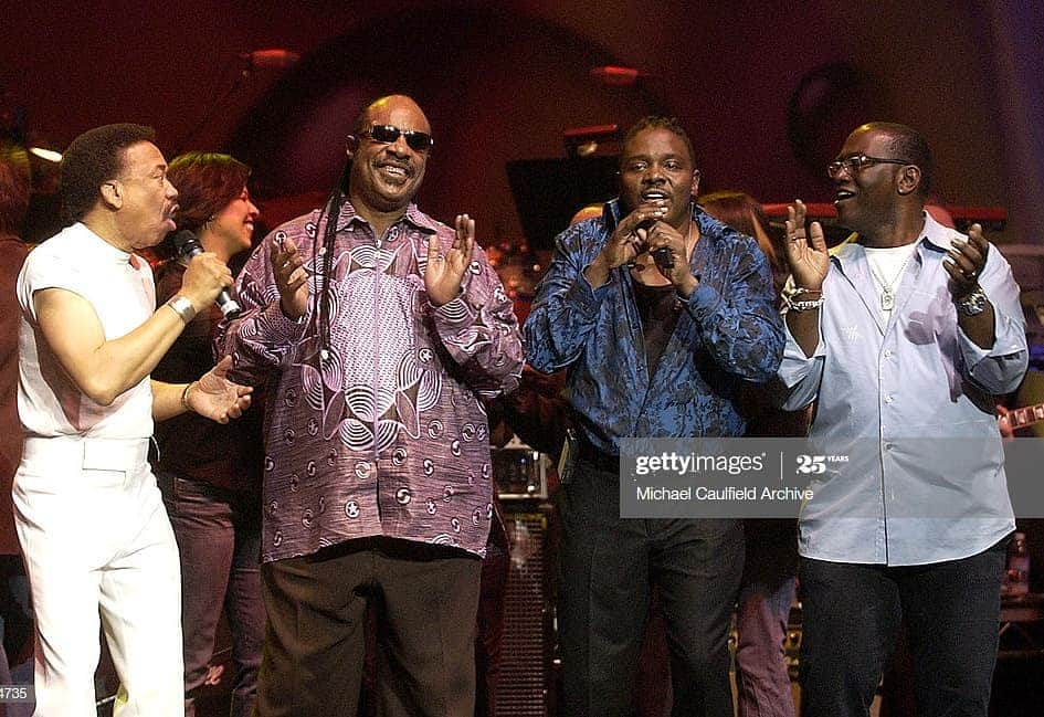 ランディ・ジャクソンのインスタグラム：「Happy Birthday to the always incredible and inspirational LEGEND Stevie Wonder 🙏🏾🙌🏾 Also shoutout to Maurice too..miss you bro 💯🙏🏿」