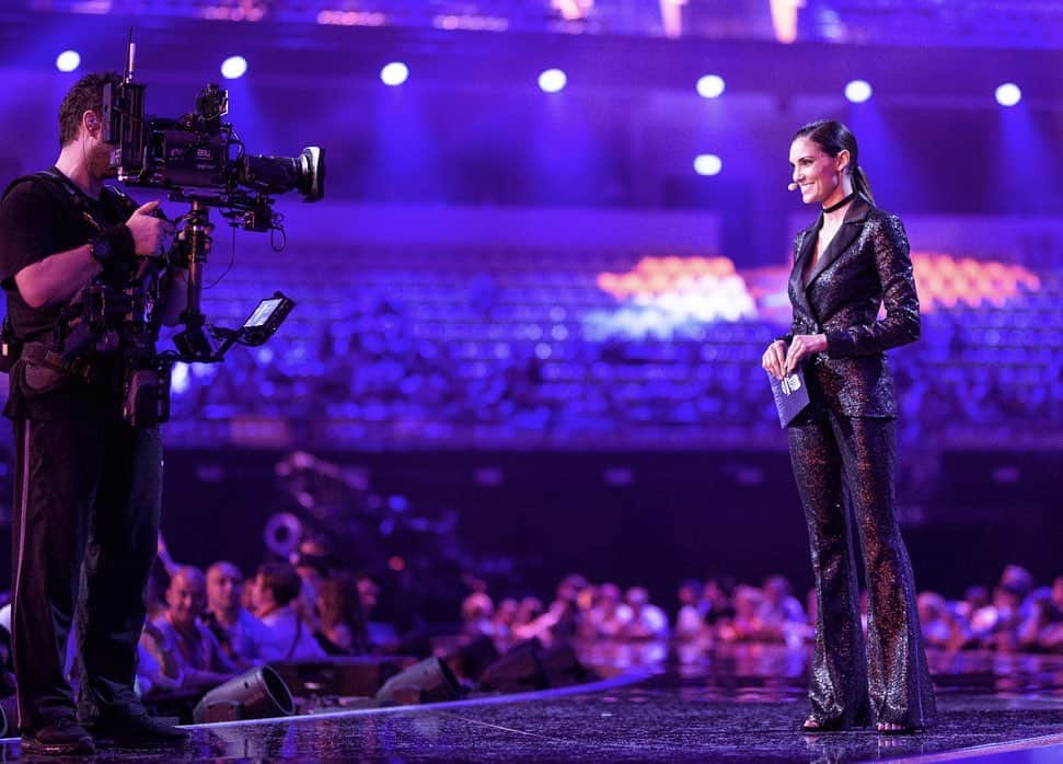 ダニエラ・ルーアさんのインスタグラム写真 - (ダニエラ・ルーアInstagram)「At this time 2 years ago, I had the opportunity to share a huge stage and co-host  @eurovision with these incredible women @catarinafurtadooficial @filomenacautela and @silviaalberto.oficial . About 180 MILLION viewers tuned in world wide. We were nervous, we were excited and we owed it to our country and our contestants to put on the best show we could. The international team who pulled this together were unbelievable, from architects, to planners, to builders, to technicians, to promoters, to assistants, to security personnel, volunteers... no job was too small to make a difference. I look back on this experience with  warmth in my heart and an everlasting feeling of “We did it!” And a HUGE thank you to my mama @catlikob and my hubby Dave for taking over with the kids for weeks! . Há 2 anos atrás tive a oportunidade de partilhar um palco gigante e apresentar a @eurovision com estas mulheres incríveis #catarinafurtado #filomenacautela e #sílviaalberto Cerca de 180 MILHÕES de pessoas assistiram à volta do mundo. Estávamos nervosas, sentiamo-nos entusiasmadas e tinhamos uma obrigação ao nosso país e aos concorrentes  de fazer o espectáculo mais incrível possível. A equipa internacional que concretizou o festival foi incrível, desde os arquitectos, os planejadores, construtores, técnicos, promotores, assistentes, seguranças, voluntários... nenhum trabalho foi demasiado pequeno para fazer a diferença. Olho para esta experiência com saudade e calor no coração e a satisfação de que “conseguimos!”. E um agradecimento GIGANTE à minha mãezinha e maridão por tomarem as rédeas com as crianças durante semanas! . My dresses: @joao_rolo_couture @m.alves.goncalves @carlos_gil_designer @luiscarvalhoofficial  Shoes: @luisonofreofficial  Jewelry: @boutiquedosrelogiosplus  Hair: @miguelvianaa  Makeup: @joanamoreira_makeup  Stylist team @anahipolitomagalhaes @paulomacareno (RIP) 📸 @louiethain . #host #cohost #eurovision @rtppt #joy #team #squad #nostalgia #live #rehearsals #friends #equipa #love #felicidade #work #ilovewhatido」5月14日 7時16分 - danielaruah