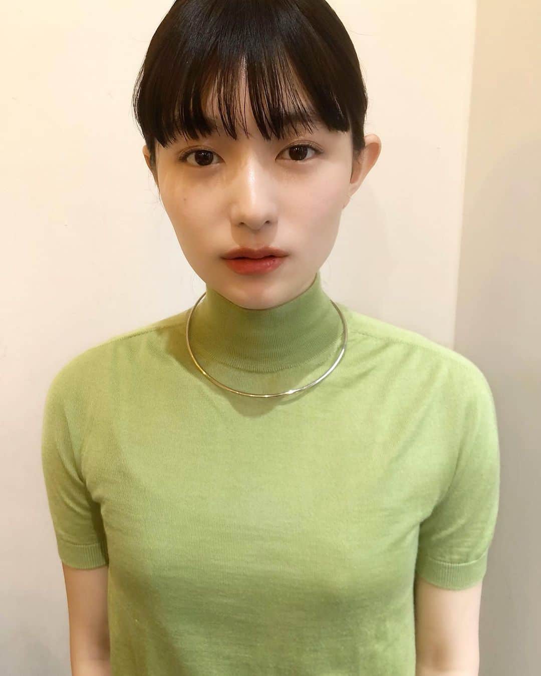 佐藤 渚さんのインスタグラム写真 佐藤 渚instagram パツっと前髪が可愛い 前髪カットやトリートメントだけでも ご予約受けること可能です バングカット 1 800 カット 7 0 カット カラー 10 000 カラー 3stepトリートメント 10 000 その他クーポン