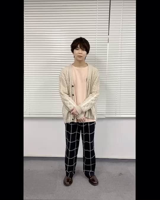 M!LKオフィシャルInstagramのインスタグラム：「＜M!LK体操🤸‍♀️ ～適度にいい運動～＞ 今日もM!LKと一緒に、おうちの中で安全に適度な運動をしましょう🏠 みなさんも毎日この時間に曲を準備してくださいね🔔 まずはイントロダクション🎵  #MILK #MILK体操 #サラブレッド御曹司CITYBOY #StayHomeEbidan #おうちで推し事」