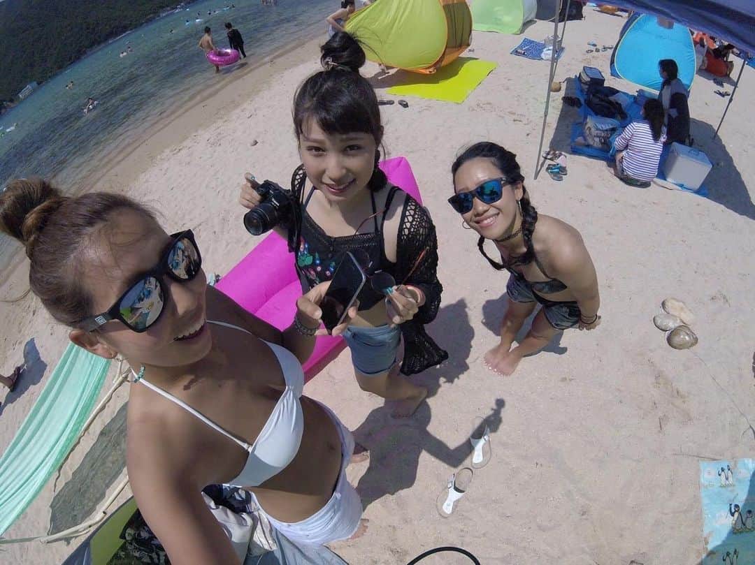 岩本憧子のインスタグラム：「. 2016.08.01 . 懐かしい夏の思い出😘 . 4年前だそうです。 もうそんなに経ったの？ 驚き🤭 . #夏の思い出　#海 #gopro #goproのある生活」