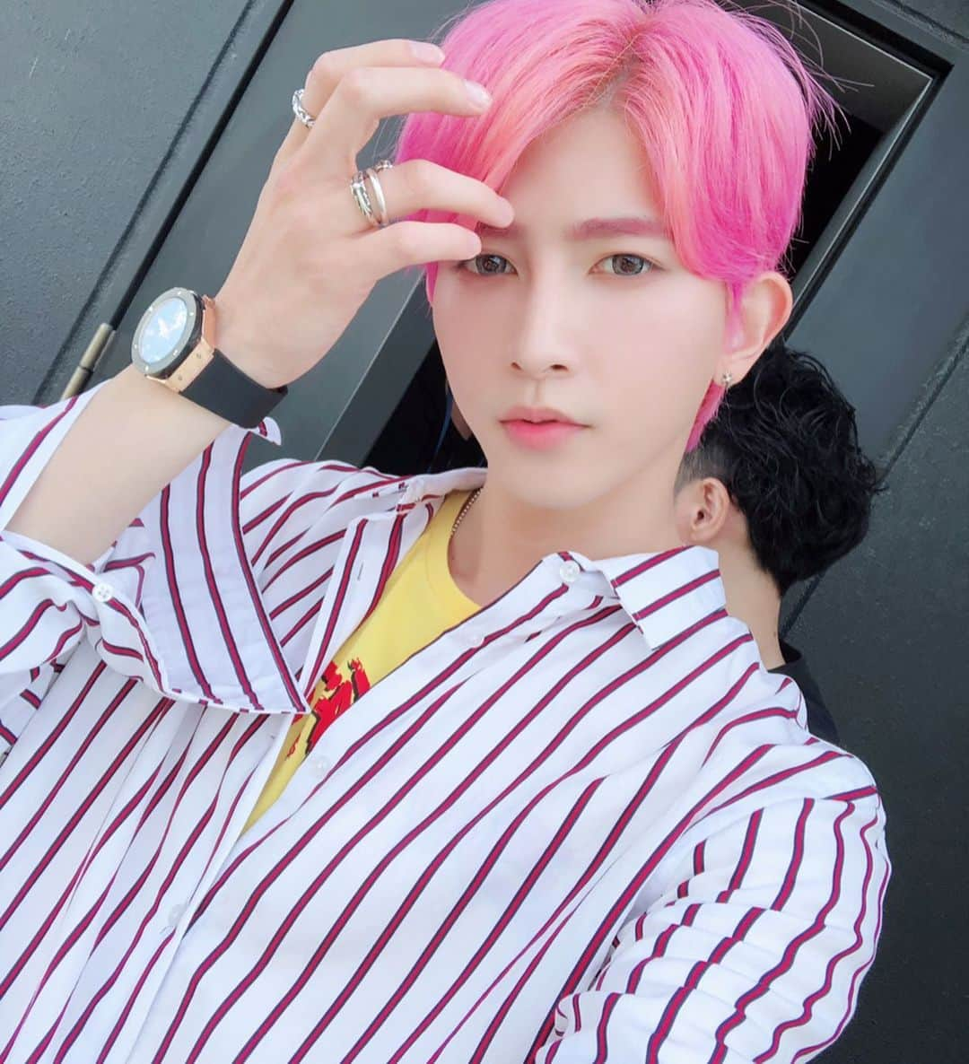 キソプさんのインスタグラム写真 - (キソプInstagram)「옛 추억2 2U 활동할때🙂 #KISEOP #핑크염색약때문에손가락도염색됨ㅋㅋㅋ」5月14日 11時36分 - ki_seop91