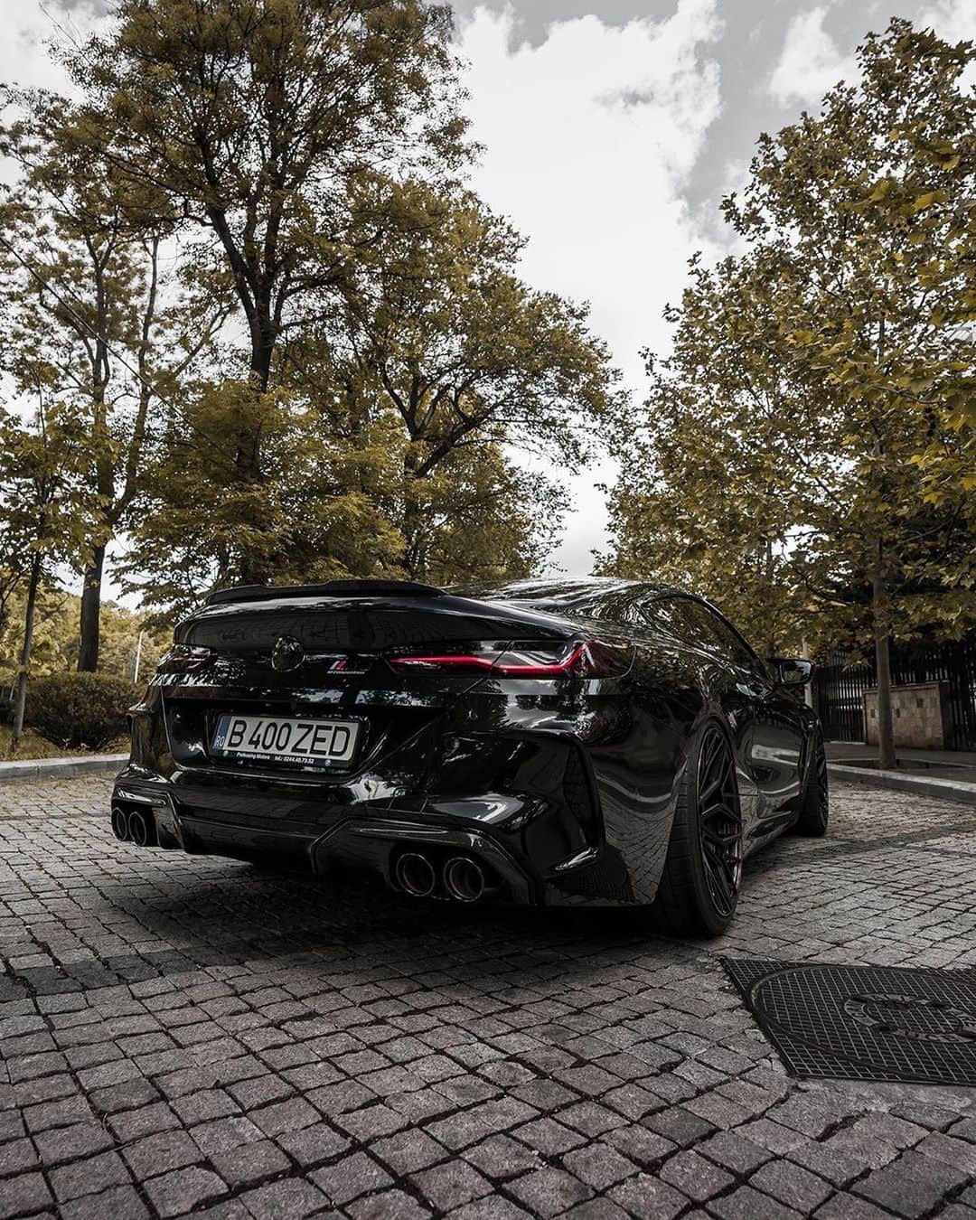 CARLiFESTYLEさんのインスタグラム写真 - (CARLiFESTYLEInstagram)「Mean looking BMW M8 Photo @zedsly #carlifestyle #M8」5月14日 12時05分 - carlifestyle