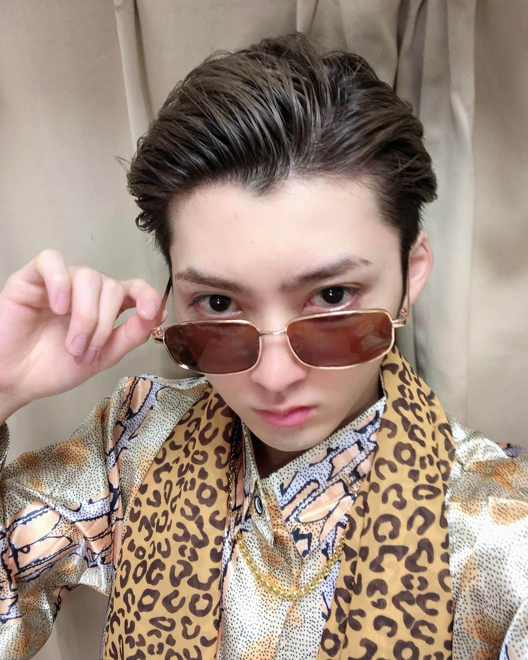 ユーキさんのインスタグラム写真 - (ユーキInstagram)「PPAP-2020BT ver.-はもうご覧いただけましたか！？笑  #ピコ特急 #PPAP2020 #超特急カバーバージョン #StayHomeEbidan」5月14日 12時23分 - happy_yuki05