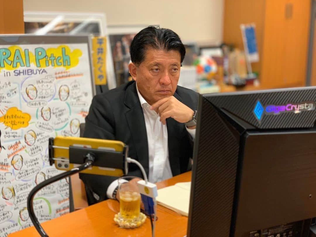 平井卓也さんのインスタグラム写真 - (平井卓也Instagram)「一般社団法人データ流通推進協議会（DTA）のwebフォーラム「医療データと公益 Part2」に参加。先週時間切れでディスカッションの時間が取れなかったので、それを補うものです。毎回同じような写真で申し訳ありません。#平井卓也 #自民党 #デジ特 #DTA」5月14日 12時23分 - hiratakuchan0125