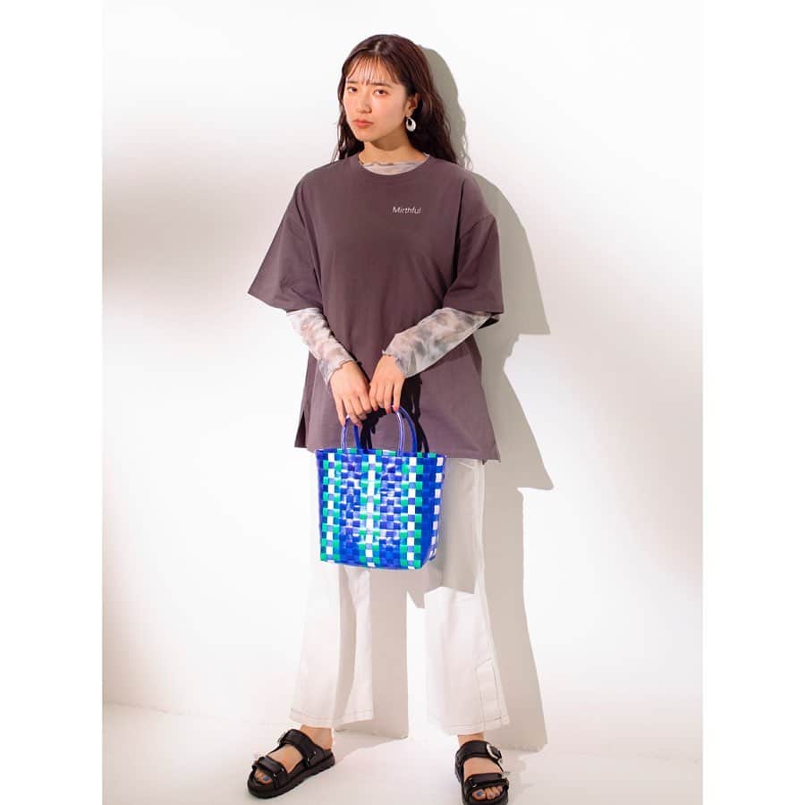 WEGOさんのインスタグラム写真 - (WEGOInstagram)「ㅤㅤㅤㅤㅤㅤㅤㅤㅤㅤㅤㅤㅤ ✔︎back logo big T-shirt ¥1,999+tax size:F ✔︎tie-dye seethrough long T-shirt ¥1,599+tax size:F ✔︎slit center pres pants ¥2,999+tax size:F ✔︎colorful bag ¥1,599+tax size:F ✔︎buckle belt sandal ¥2,999+tax size:M/L ㅤㅤㅤㅤㅤㅤㅤㅤㅤㅤㅤㅤㅤ @mitoyokota  ㅤㅤㅤㅤㅤㅤㅤㅤㅤㅤㅤㅤㅤ #WEGO #WEGOMagazine #spring #summer #fashion #ladies #レディース #Tシャツ #ロゴTシャツ #Tシャツコーデ #ホワイトパンツ #メルカドバッグ」5月14日 12時30分 - wego_official