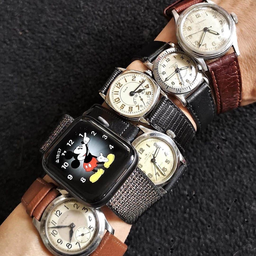 坂崎幸之助さんのインスタグラム写真 - (坂崎幸之助Instagram)「今日は腕時計のコレクション自慢で失礼😅  黄色のコルムは2002年のフォークル新結成の際にあの松山猛さんからプレゼントしてもらったお宝です🤩ちなみに松山さんは日本でアンティーク腕時計ブームを牽引した立役者としても有名です⌚️ #アンティーク #腕時計 #松山猛 #ROLEX #LONGINES #CORUM #SEIKO #CITIZEN #ELGIN #applewatch #huawei20pro #黄砂や台風にも気を付けないと」5月14日 21時59分 - kohnosukesakazaki