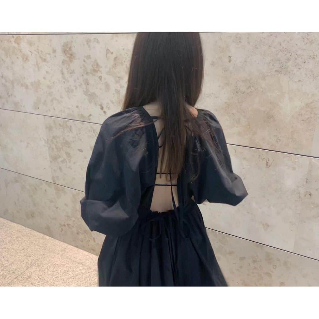 板野友美さんのインスタグラム写真 - (板野友美Instagram)「the back♥♥♥ #友Style」5月14日 22時10分 - tomo.i_0703