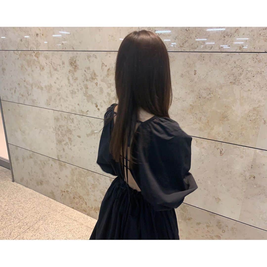 板野友美さんのインスタグラム写真 - (板野友美Instagram)「the back♥♥♥ #友Style」5月14日 22時10分 - tomo.i_0703