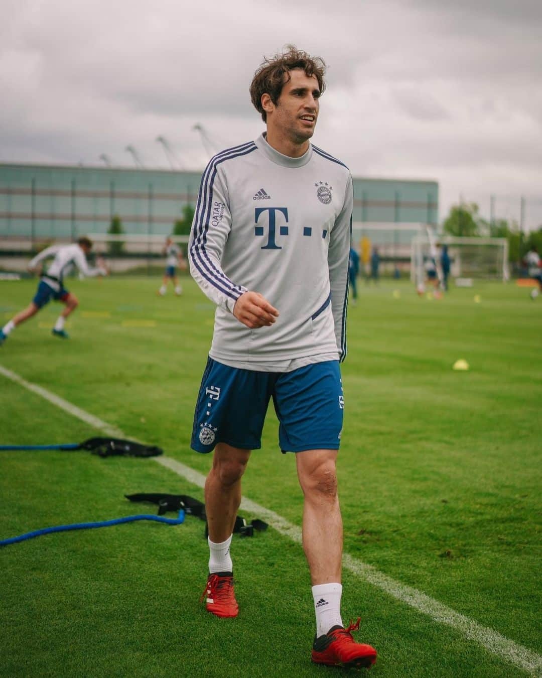 バイエルン・ミュンヘンさんのインスタグラム写真 - (バイエルン・ミュンヘンInstagram)「Full speed ahead! 🔥 🔜 #Bundesliga! #packmas 💪 #FCBayern #MiaSanMia」5月14日 22時51分 - fcbayern