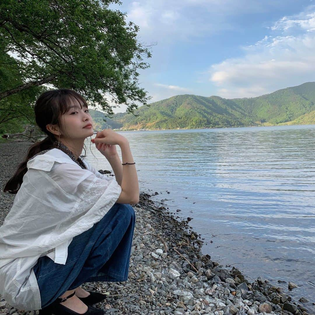 五島百花さんのインスタグラム写真 - (五島百花Instagram)「・ いつかの写真 手首の黒ゴムは我が相棒ちゃん」5月14日 14時54分 - momokagoshima