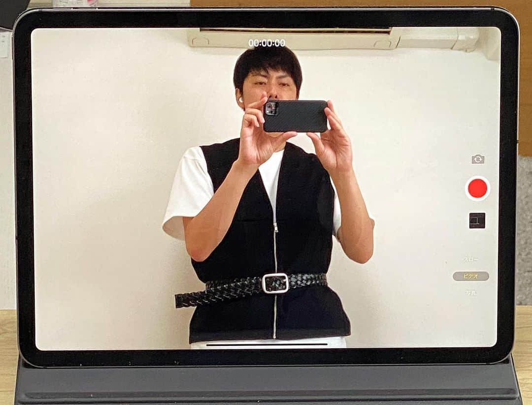 西村真二さんのインスタグラム写真 - (西村真二Instagram)「* リモートコント撮影 #今月中にアップ予定 #お楽しみに #ラフレクラン」5月14日 17時27分 - shinji_nishimura0630