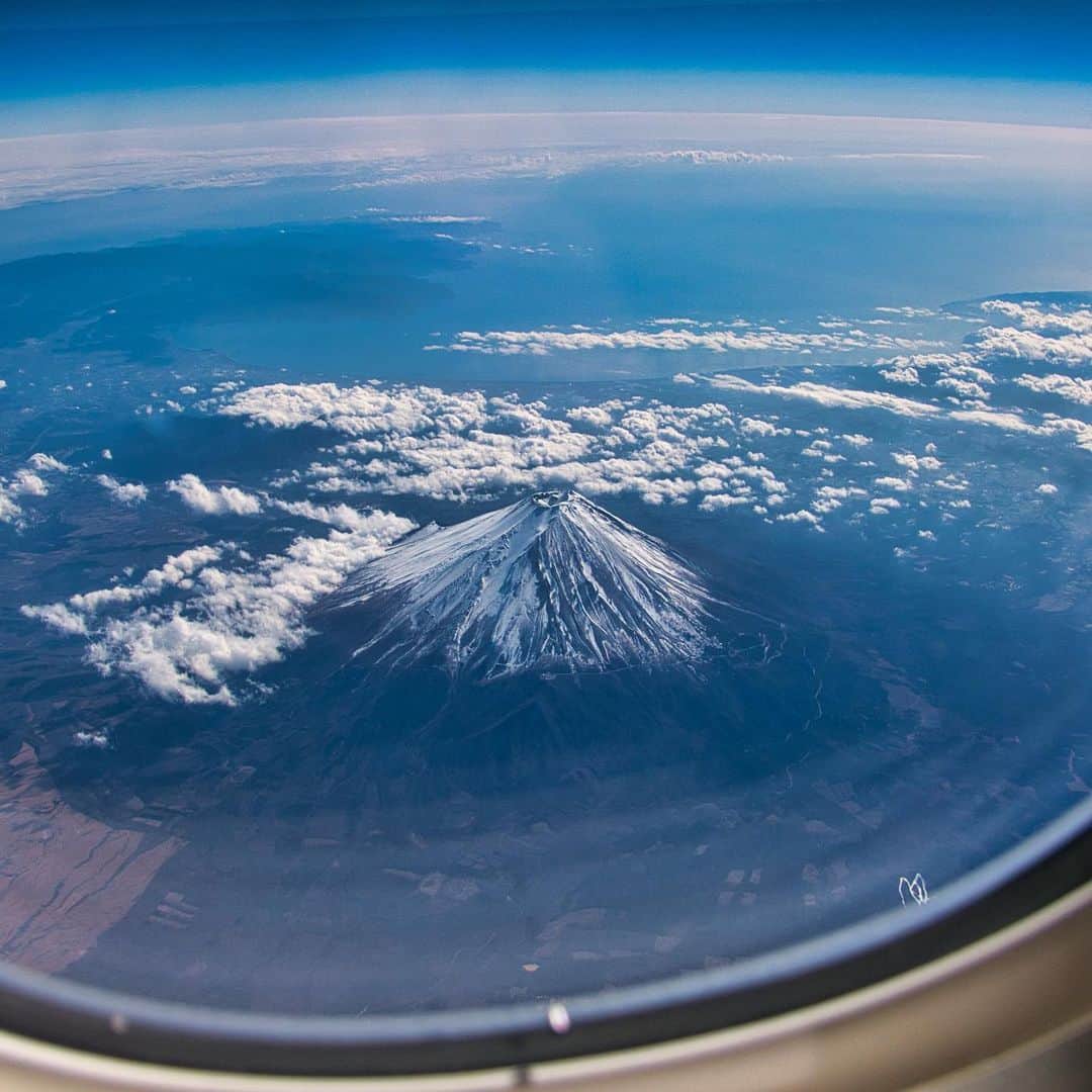 林信行のインスタグラム：「I miss flying. I also miss updating instagram.  So here are some old pics retouched with my new toy: #luminar4  最近、飛べても無いし、インスタも更新してないのでLuminar 4で古い写真レタッチしてみました。」