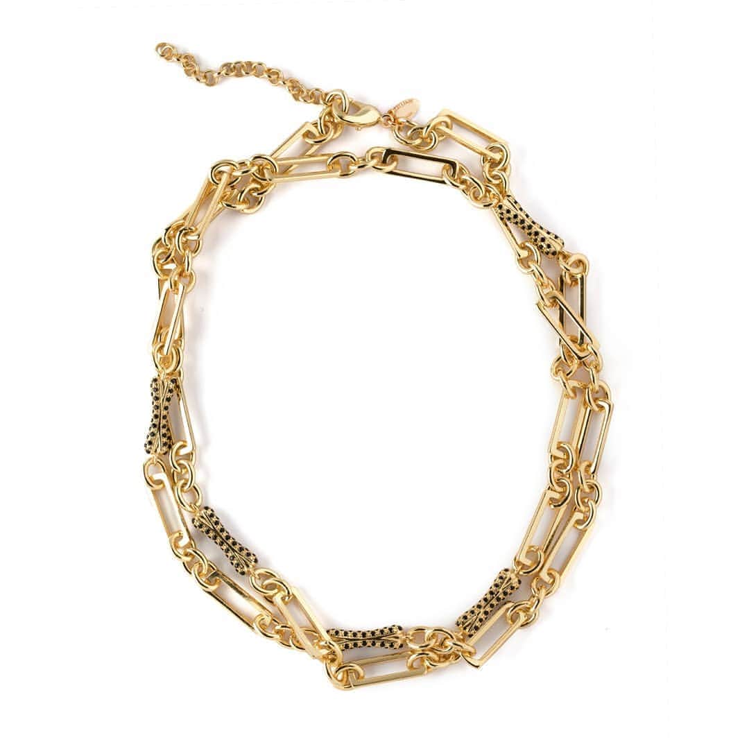 イオッセリアーニさんのインスタグラム写真 - (イオッセリアーニInstagram)「18K gold plated alternate chain  necklace. Wear it doubled!  #benomad #iosselliani #iossellianicollections #necklace #fashion #fashionjewelry #bijoux」5月14日 23時32分 - iosselliani