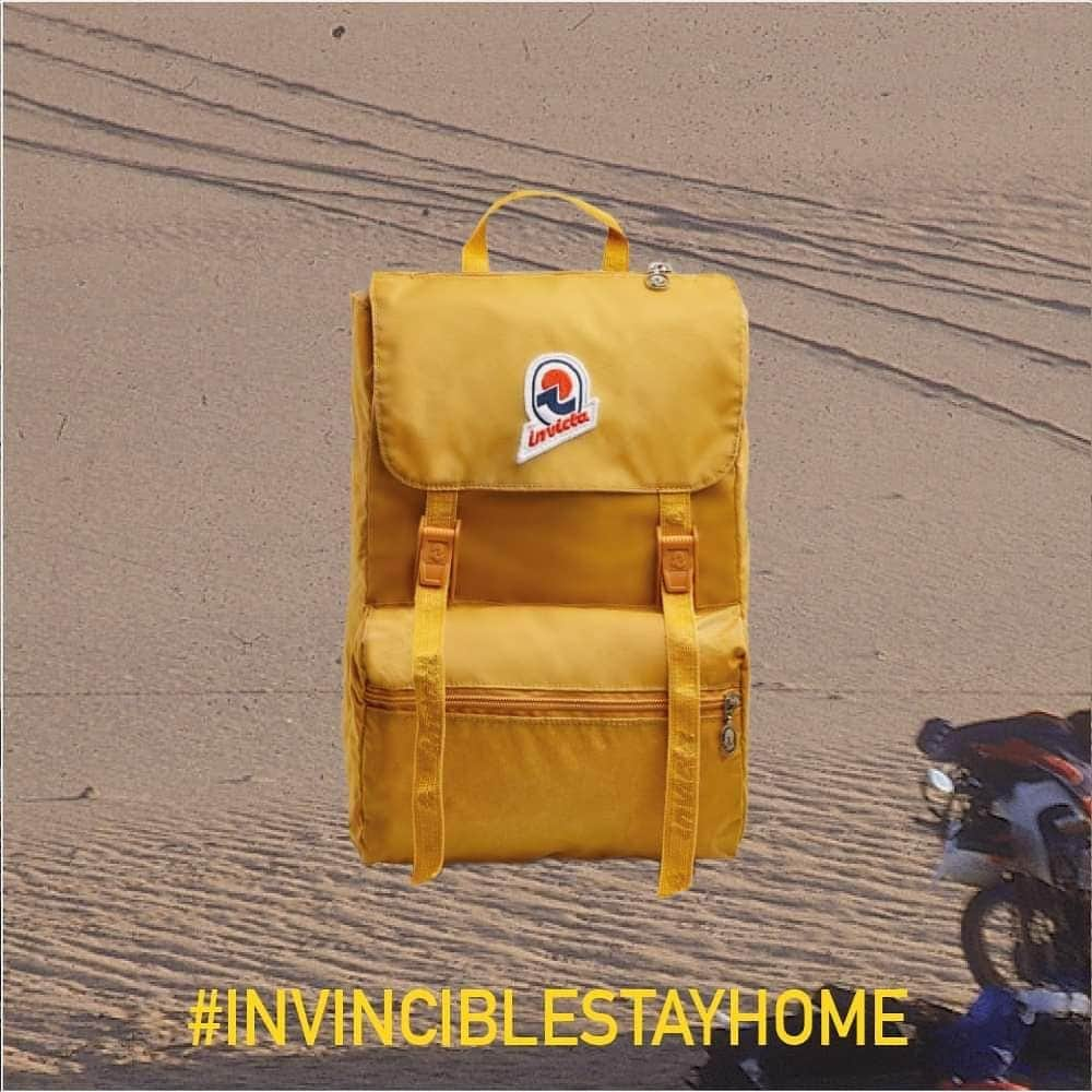 インヴィクタさんのインスタグラム写真 - (インヴィクタInstagram)「Plan your next adventure.. #iostoacasa #stayhome #invictablestayhome #invicta #backpack #jolly #jollyinvicta」5月14日 19時03分 - invicta_official