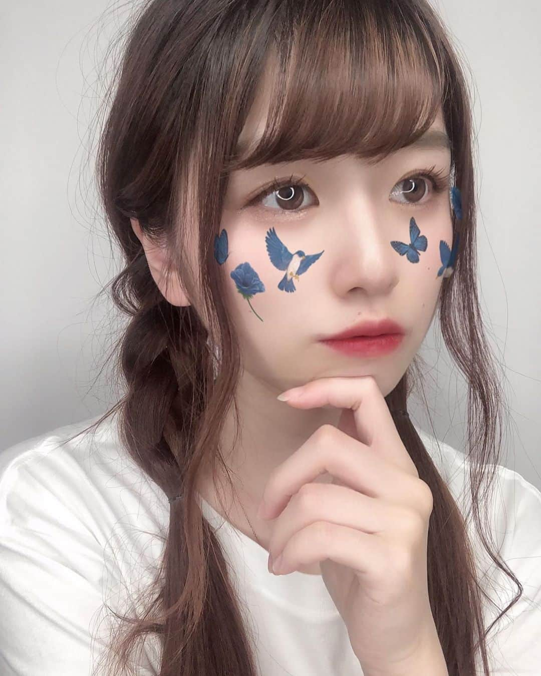 朴木優香里のインスタグラム：「蝶々フィルターしてみた🦋❤︎」