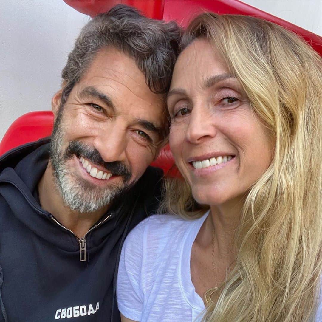 ソフィア・バルビのインスタグラム：「Esperando que termine la cuarentena con @luissuarez9」
