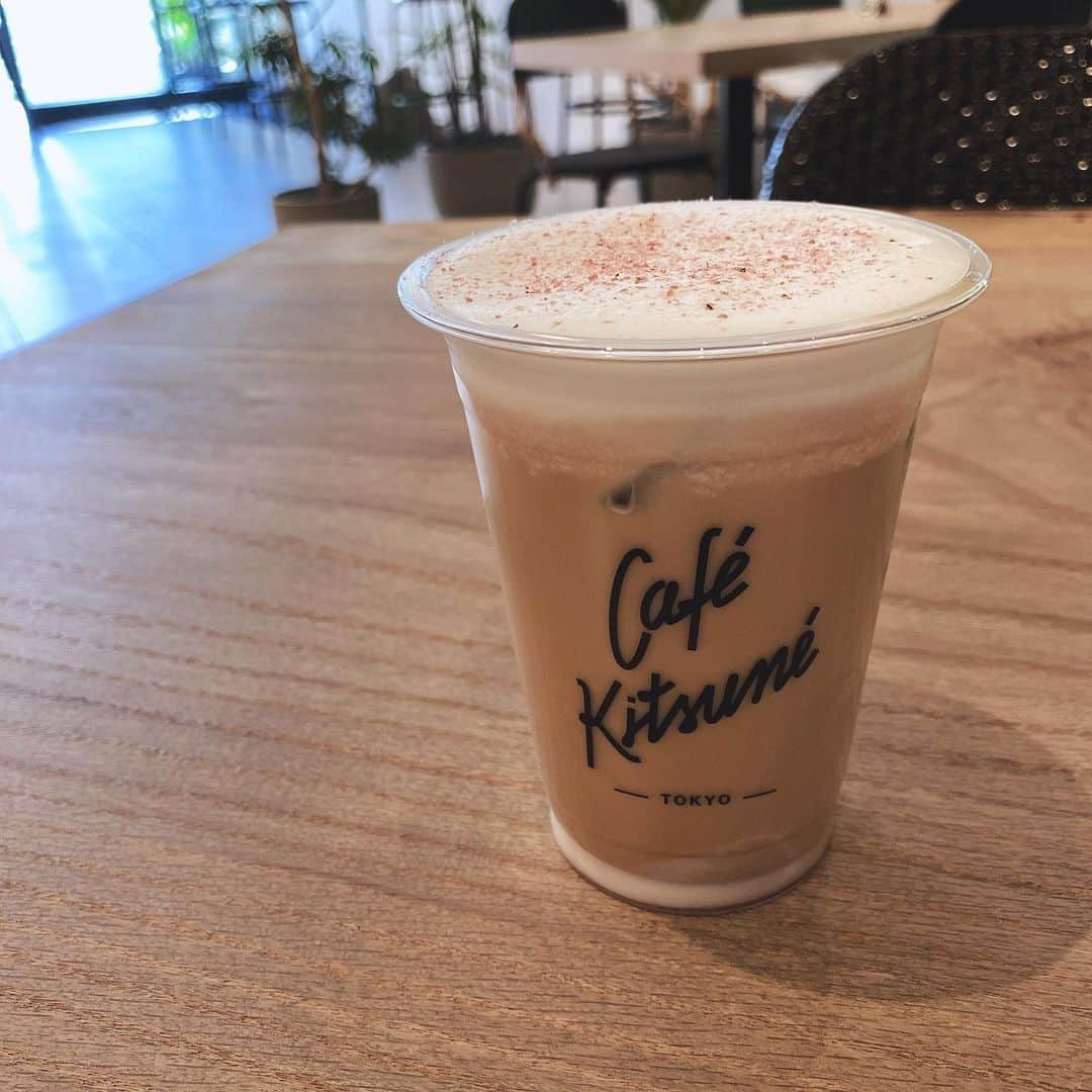 関口愛美さんのインスタグラム写真 - (関口愛美Instagram)「とても好きな場所🦊☕️CafeKitsune  #cafekitsune #kitsune #cafe #カフェキツネ #狐 #きつね」5月14日 19時45分 - sekiguchiaimi