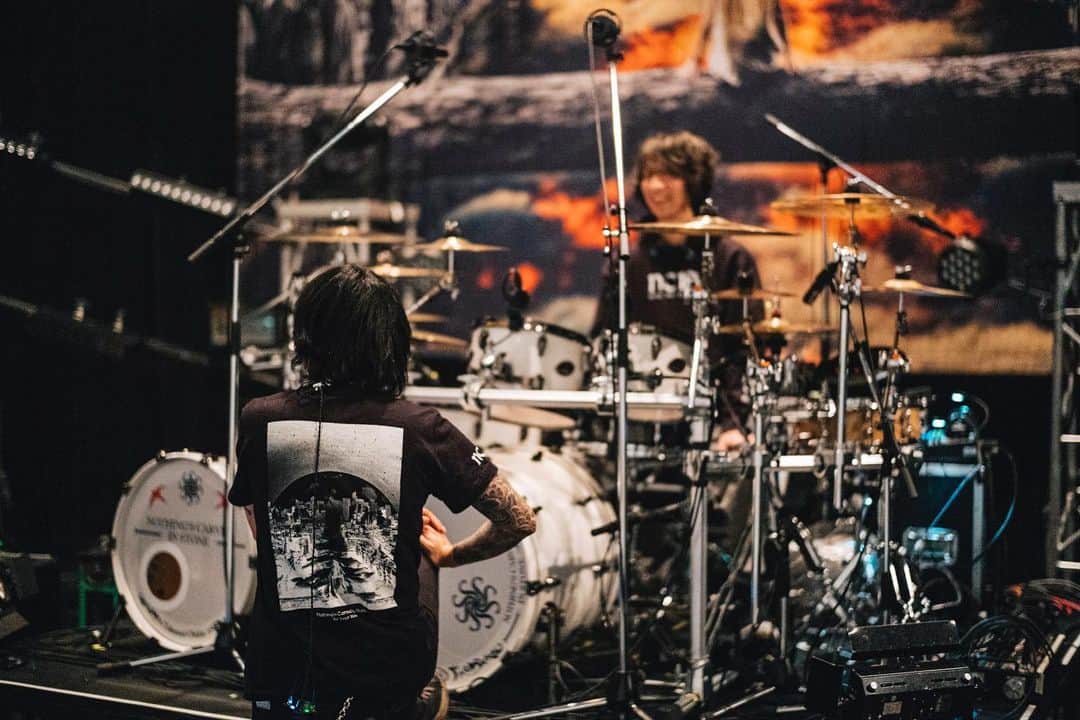 Nothing’s Carved In Stoneさんのインスタグラム写真 - (Nothing’s Carved In StoneInstagram)「【未公開ツアー写真】﻿ ﻿ “By Your Side Tour 2019-20”﻿ 2020.1.17 at Zepp Nagoya﻿ ﻿ Photo by @nishimakitaichi﻿ ﻿ #nothingscarvedinstone #ナッシングス #ncis #silversunrecords #byyourside」5月14日 20時01分 - nothingscarvedinstone