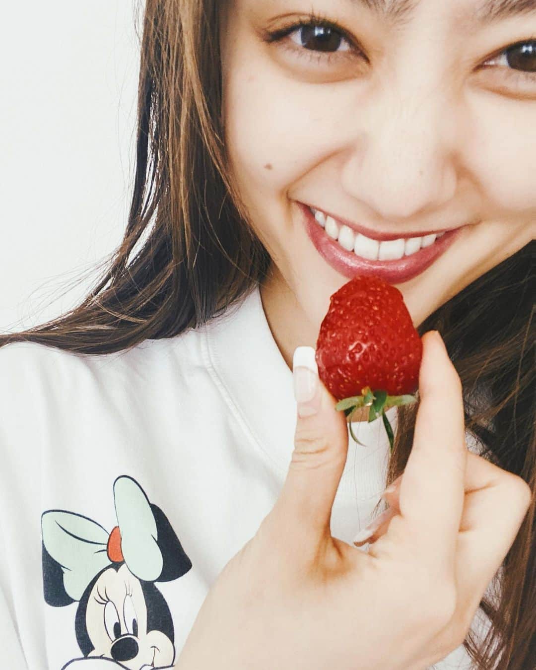 谷まりあさんのインスタグラム写真 - (谷まりあInstagram)「Strawberry with lovely princess 🐭❤️❤️」5月14日 20時18分 - mariaaaa728