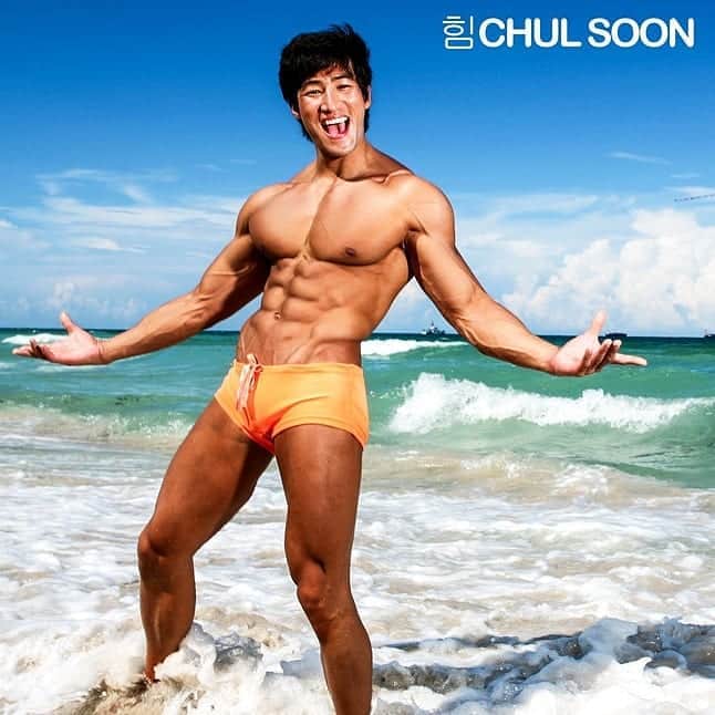 CHUL SOONさんのインスタグラム写真 - (CHUL SOONInstagram)「Throwback  #youngchul」5月14日 20時22分 - chul_soon