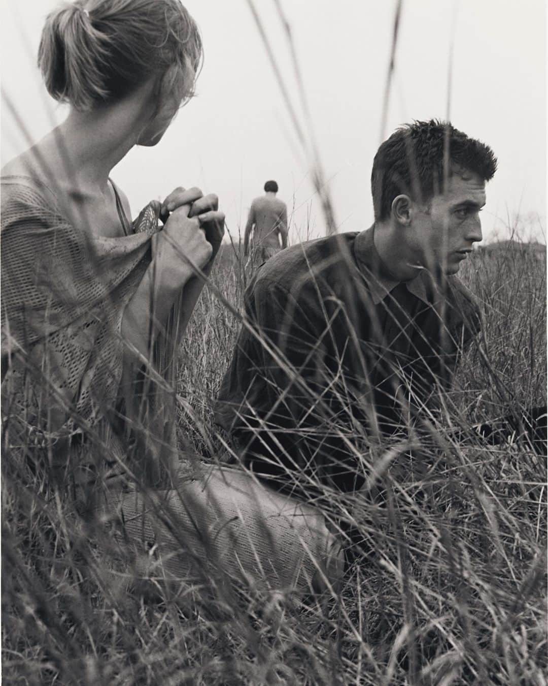 カーター・スミスのインスタグラム：「Splendor in the grass for @wmag with #davidbradshaw」