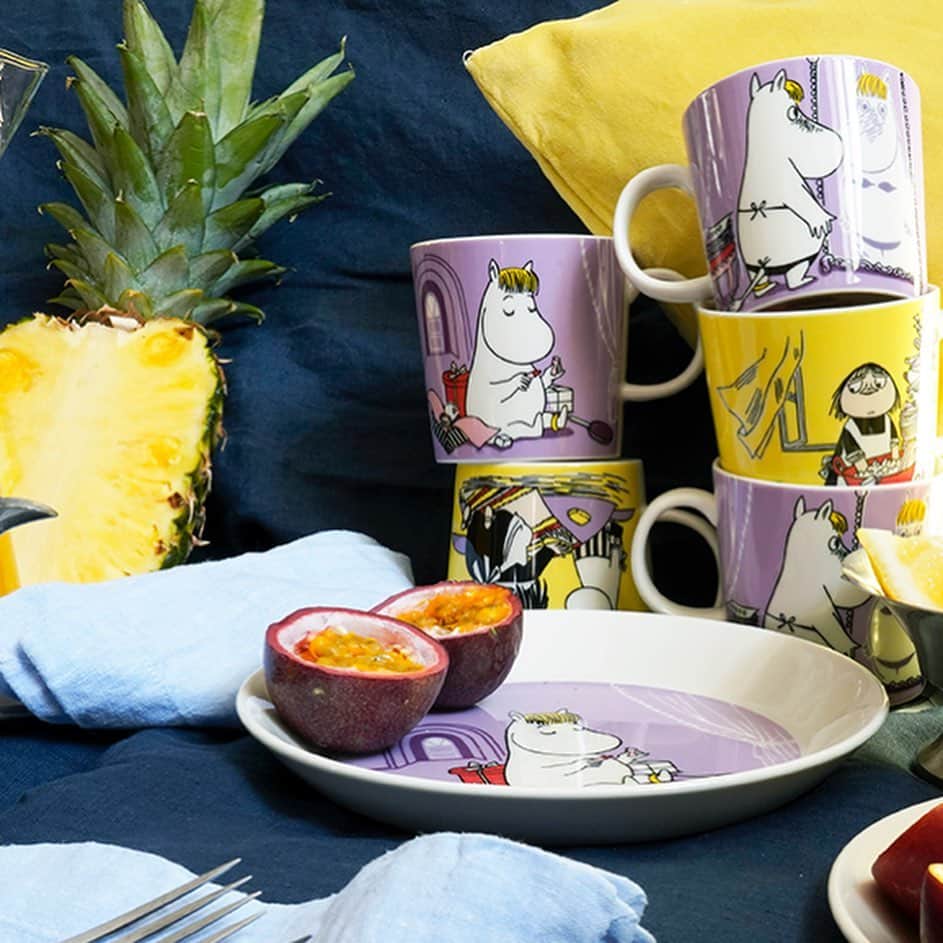 ムーミンさんのインスタグラム写真 - (ムーミンInstagram)「Everything you’ve ever wanted to know about Arabia’s Moomin mugs - now on one page 👉 moom.in/mugs 🤓🤗 ☕️ The page offers interesting information about each and every one of Arabia’s Moomin mugs. Whether you are looking for seasonal mugs, mugs with special stamps, or the lovely Moomin mugs from the 90s – you will find them all in the same place!🤩🥳 ☕️ #moomin #moominofficial #moominbyarabia #moominmug #muumimuki #muminmugg」5月14日 21時21分 - moominofficial