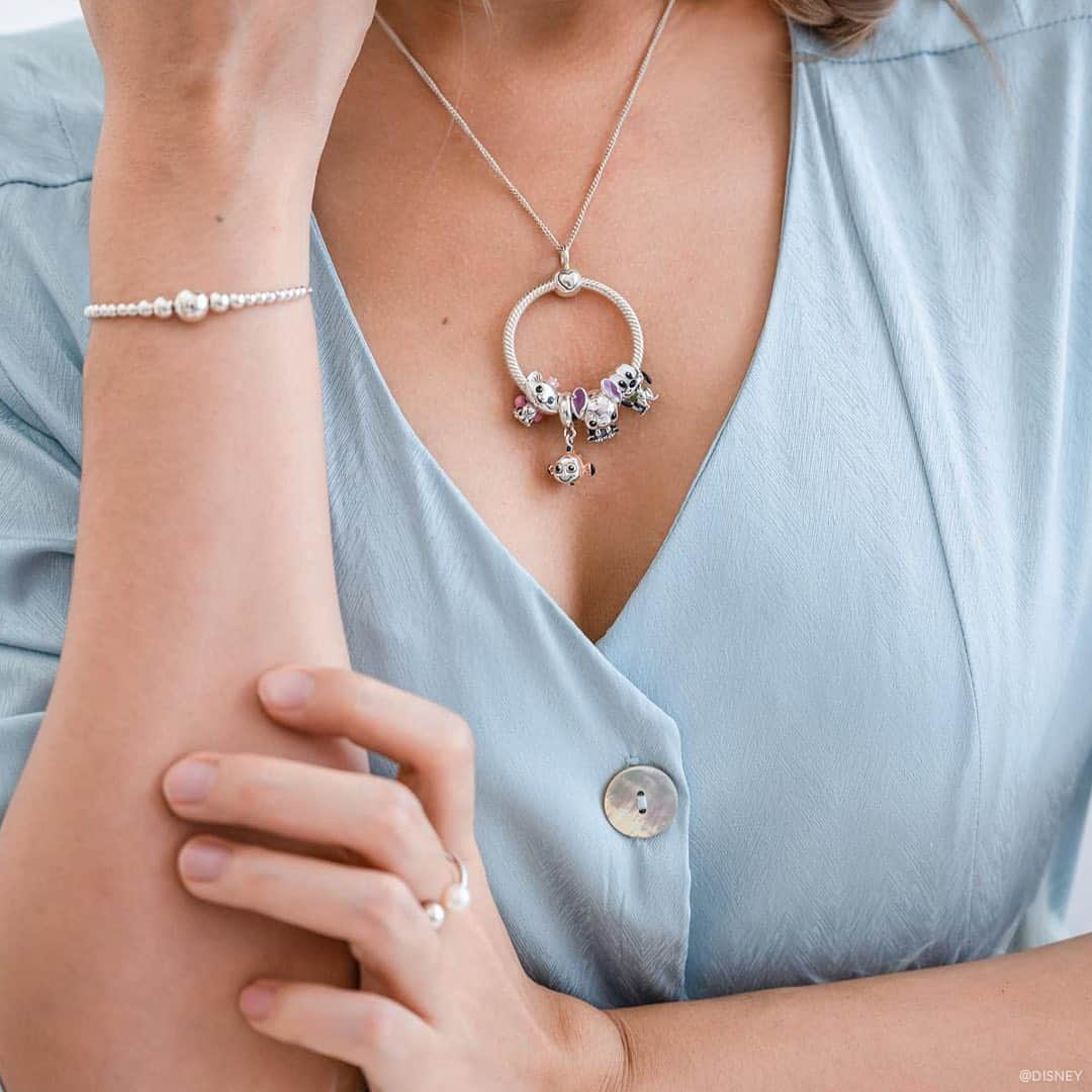 PANDORAさんのインスタグラム写真 - (PANDORAInstagram)「Love Disney? Add a touch of adventure to your look with charms from the Pandora Favourite series like @zoe_normalchic, @kiaramintiens and @chloetwl. 💙#DISNEYxPandora #PandoraCharms #Charms」5月14日 21時22分 - theofficialpandora