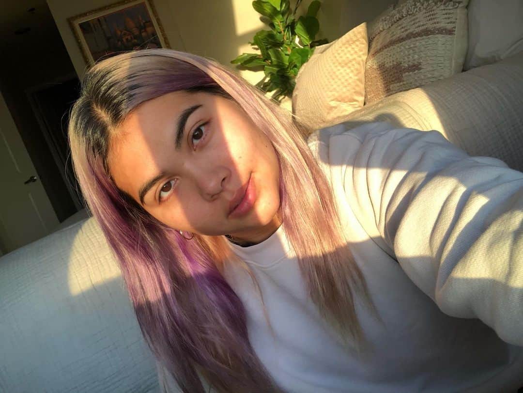 ヘイリー・キヨコのインスタグラム：「Thinking of you today 💜」