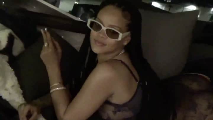 リアーナのインスタグラム：「the Jet Blacks are for life, but this Milky Way is sumn sexy #Coded @fenty」