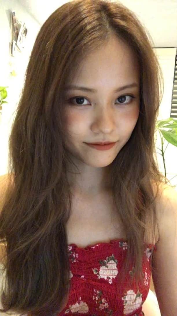 MiracleVellMagicのインスタグラム：「i’m singing to you guys and it’s the best thing ever. 🌹みんなに向かって歌うのが楽しくてたまらないのよ。❤︎」