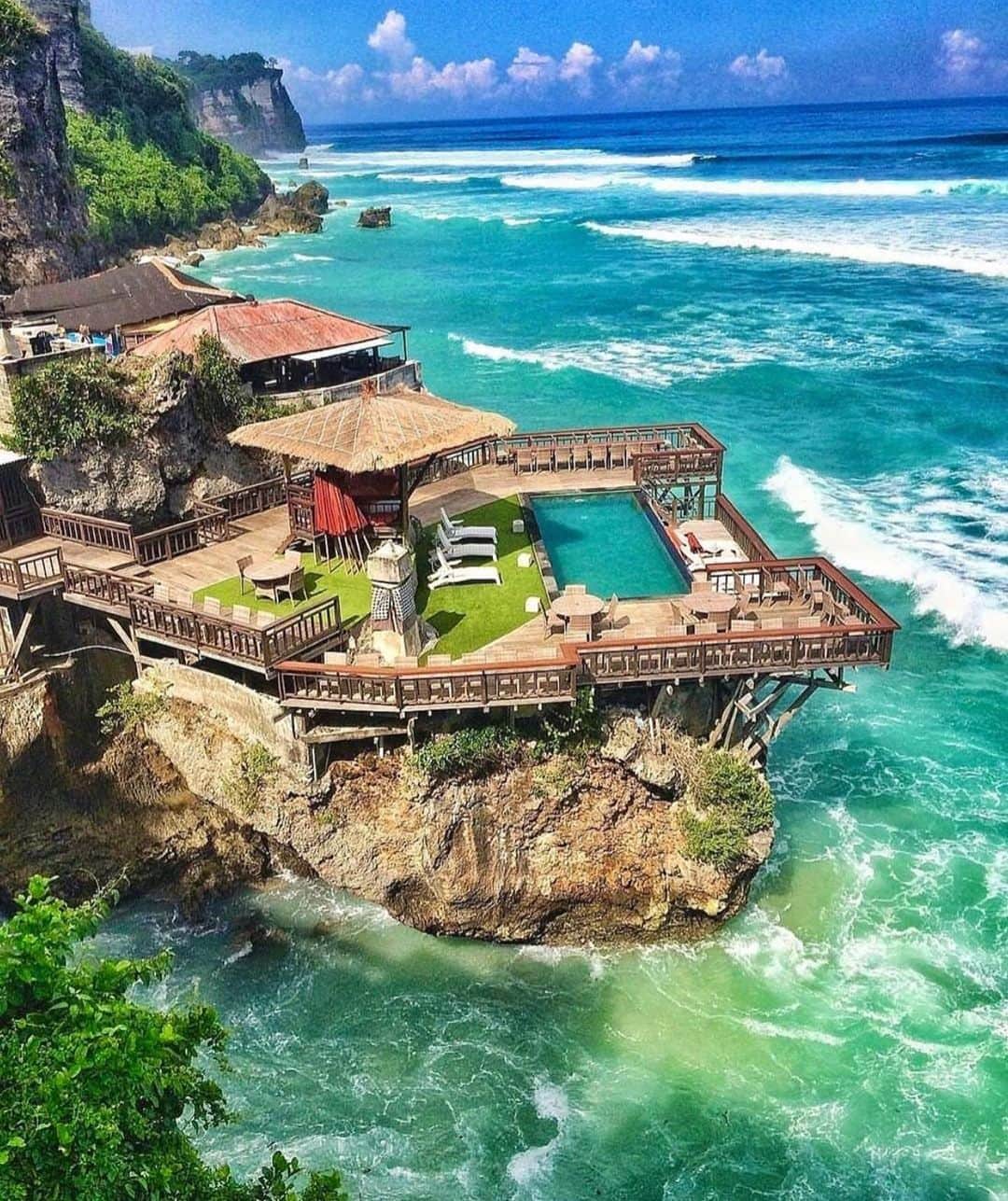 Wonderful Placesさんのインスタグラム写真 - (Wonderful PlacesInstagram)「Bali - Indonesia ✨😍😍😍✨ Tag who you’d go with!!! . Pictures by ✨✨@rob.son8✨✨ #wonderful_places for a feature ❤️」5月14日 23時51分 - wonderful_places