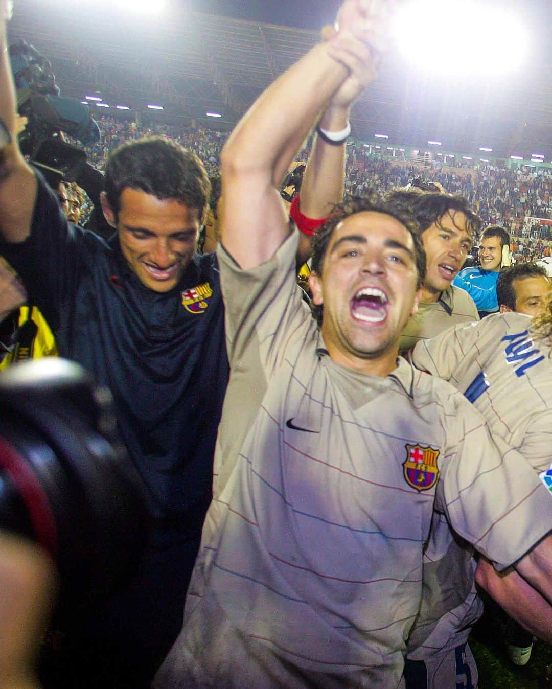 FCバルセロナさんのインスタグラム写真 - (FCバルセロナInstagram)「🏆 #OTD in 2005, we won the league against Levante.」5月15日 0時21分 - fcbarcelona