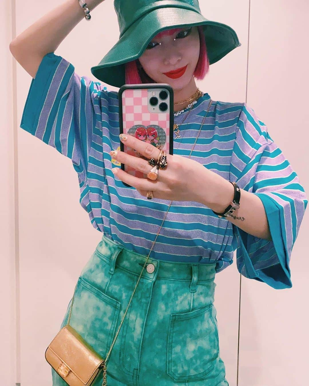 AYAさんのインスタグラム写真 - (AYAInstagram)「🦋🌈✨💫 #lovefashion_loveyourself 🤎」5月15日 0時39分 - ayaxxamiaya