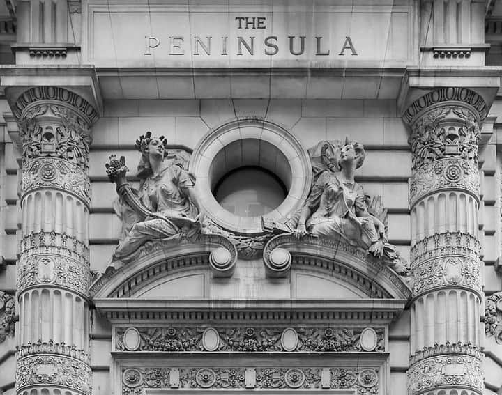 The Peninsula Hotelsさんのインスタグラム写真 - (The Peninsula HotelsInstagram)「Fun fact: Completed in 1905, @thepeninsulanyc façade by architects Hiss & Weekes was adorned with the crowning figures of Roman goddesses Ceres and Diana.⁣ ⁣ ⁣ ⁣ ⁣ ⁣ #peninsulahotels #luxuryhotelexperience #luxuryexperience #hotellifestyle #fivestarservice #fivestarhotels #fivestarhotel #peninsulastay #peninsulahotelroom #beautifulhotelrooms #beautifulsuites #newyork #newyorkcity #nyc」5月15日 1時00分 - peninsulahotels