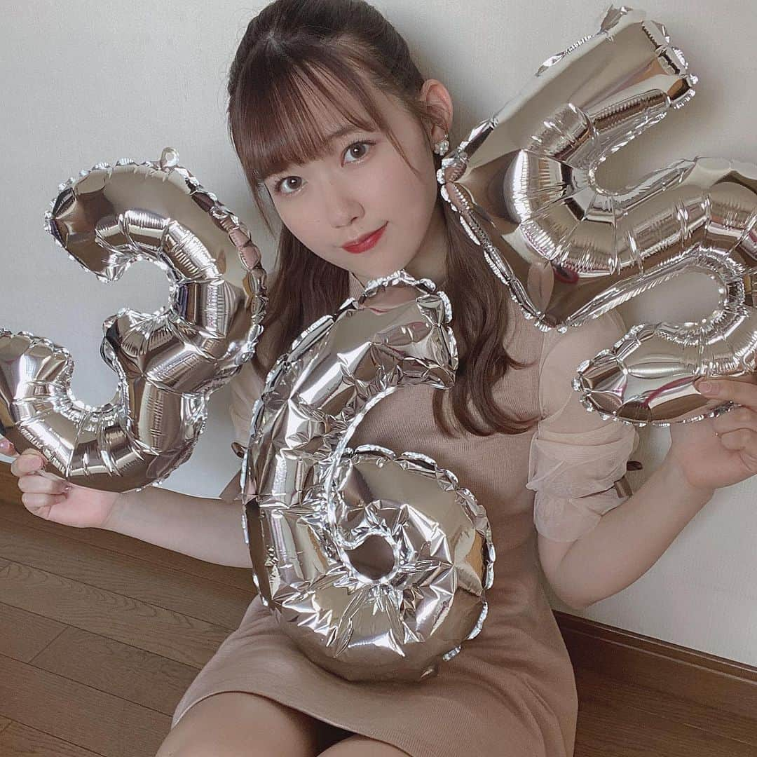 服部有菜さんのインスタグラム写真 - (服部有菜Instagram)「3️⃣6️⃣5️⃣ . . SHOWROOM 毎日配信　365日 密かに頑張っていた目標が達成しました☺︎ これからも皆さんを笑顔に、幸せに！ 楽しい配信を続けます🧁」5月15日 1時00分 - yuna__0330.48