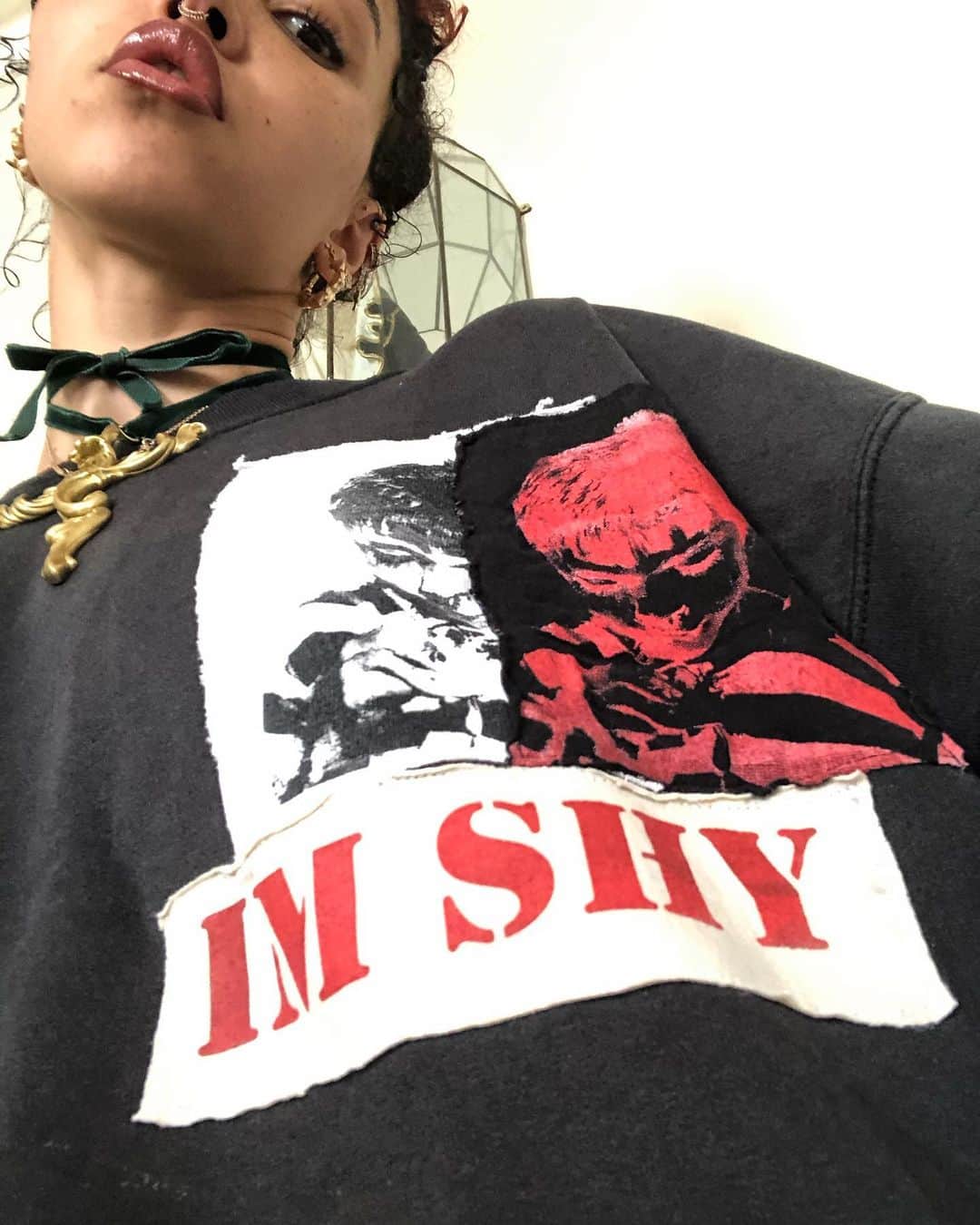 FKAツイッグスのインスタグラム：「was gonna try and write a clever caption about how i’m not shy, but i am」
