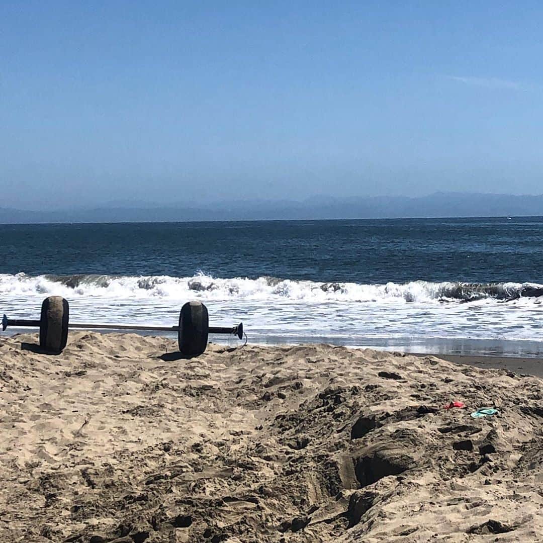 モーガン・キングのインスタグラム：「I think I’ll call you home from now on ☀️🌴🌊」