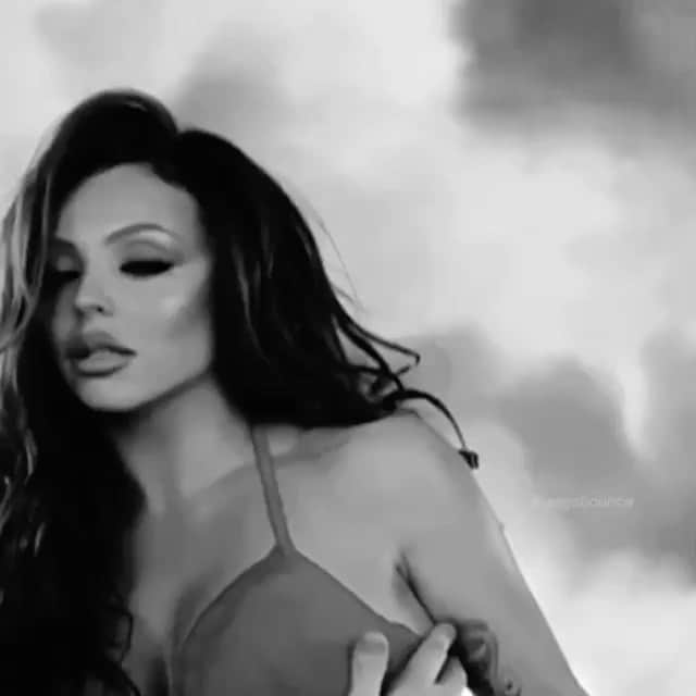 ジェシー・ネルソンのインスタグラム：「Smoke and mirrors」