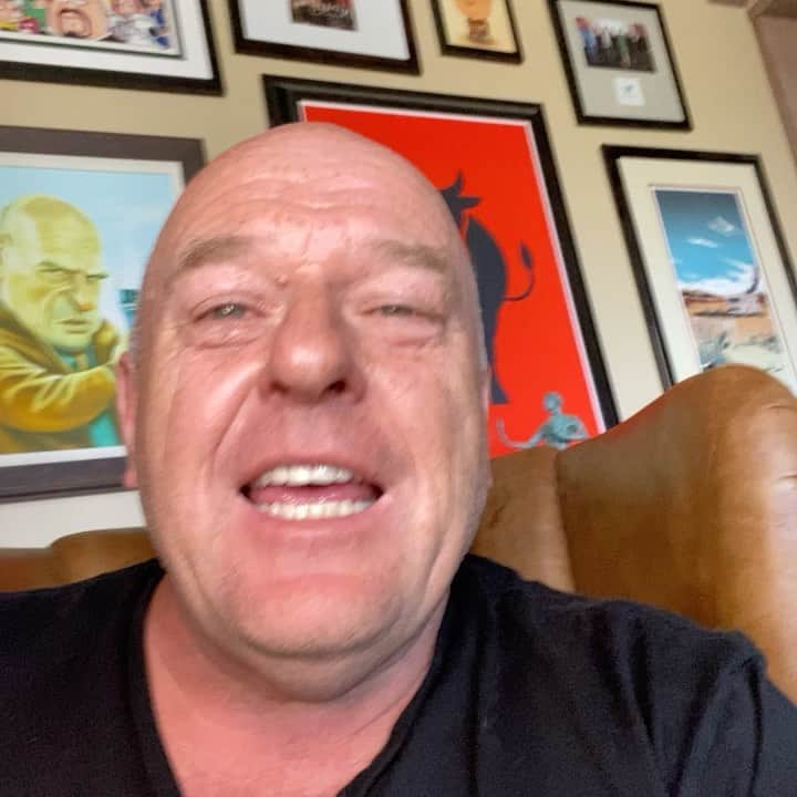 ディーン・ノリスのインスタグラム：「Great charity needs $10! @jesterandpharleyphund helps kids with cancer. Please give them a follow and if u can a donation. I’ll be donating proceeds from my @cameo  Thank you!」